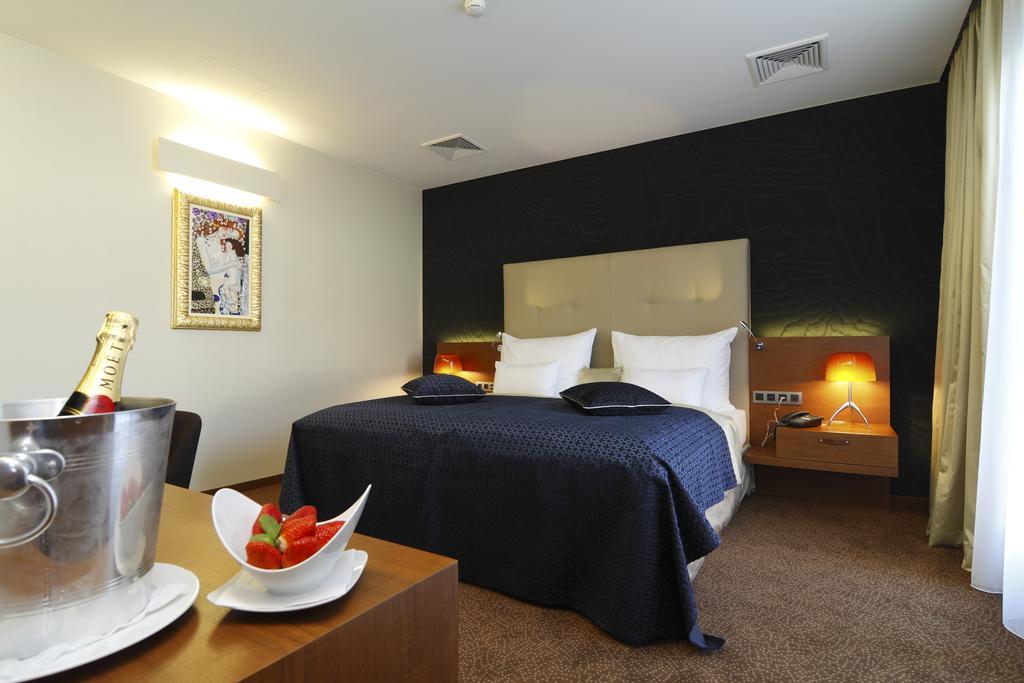 Mikado Hotel Nitra Room photo